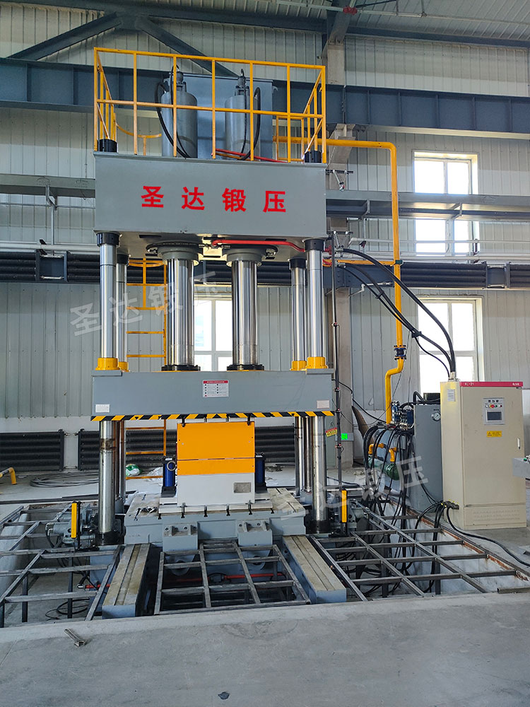 500噸三梁四柱液壓機客戶現場 500噸三梁四柱液壓機客戶現場