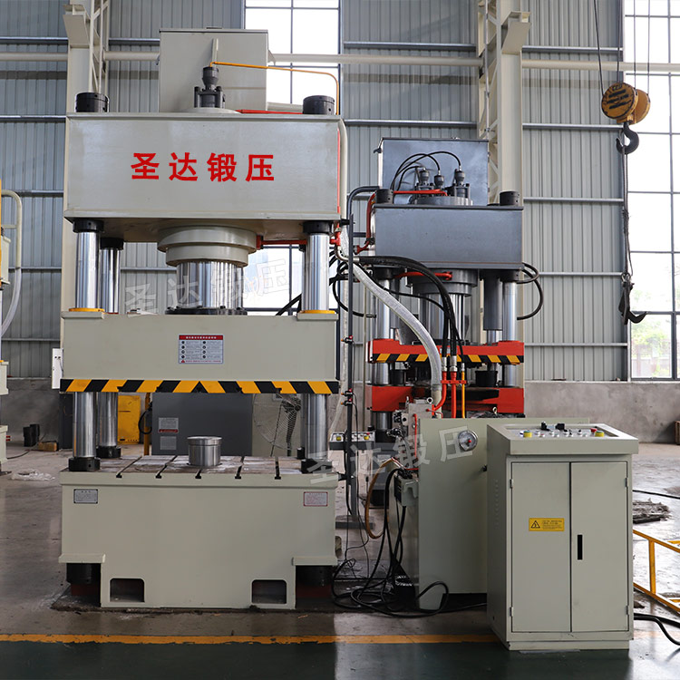 400噸三梁四柱油壓機(jī) 400噸三梁四柱油壓機(jī)